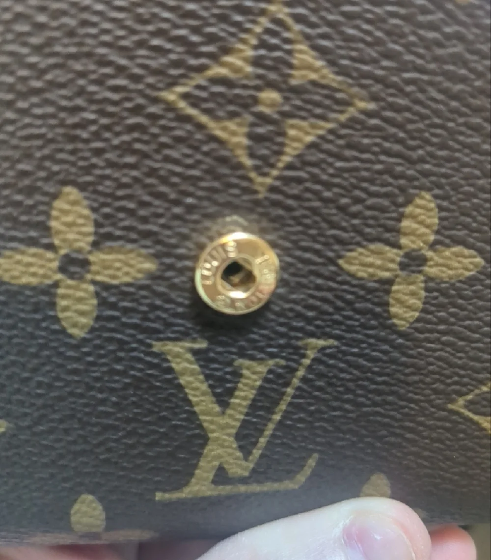 Louis Vuitton Wallet - Picture 7 of 10